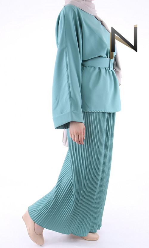 Suit ERG52 tunic and pleated skirt